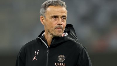 لويس إنريكي:  كان من المستحيل عودة حكيمي لمستواه بعد مونديال إفريقيا 