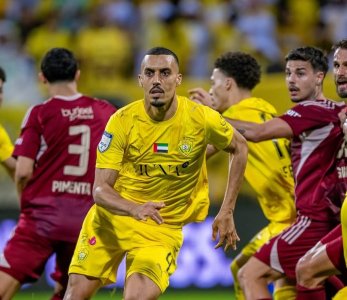 بوفتيني يدافع عن نفسه بعد توقيفه من إدارة الوصل