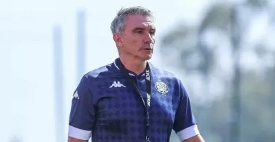 ضربات موجعة تنهال على كارتيرون