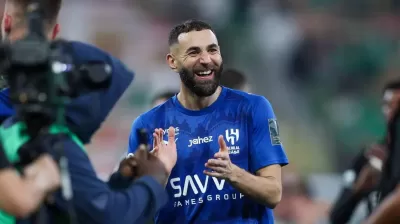 بنزيمة يلحق بحمد الله ورونالدو