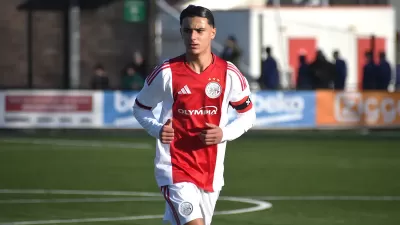 مروان بن طالب..قلب دفاع أياكس المراهن عليه للمعان مع  أشبال الأطلس 