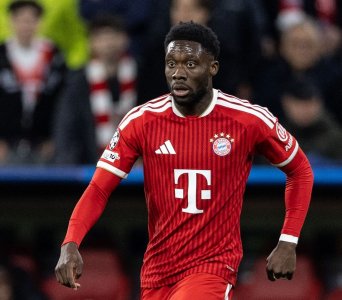 بايرن ميونيخ يبذل كل ما في وسعه كي يشارك ديفيس في مونديال 2026
