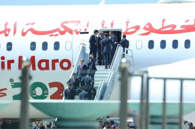 بالصور: بعثة الفريق الوطني تغادر صوب أمريكا