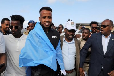 الحكم الصومالي بعد منعه من دخول الولايات المتحدة:  سأكون حاضرا في كأس العالم القادمة  في 2030